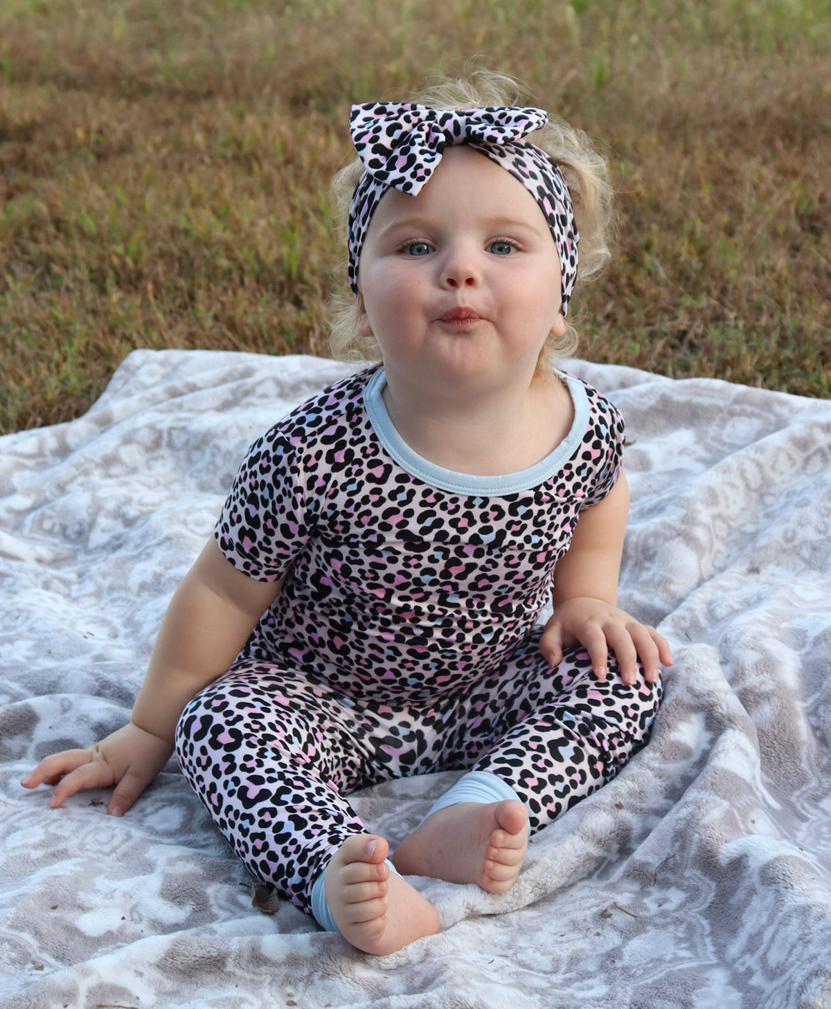 Bows — Colorful Cheetah Print